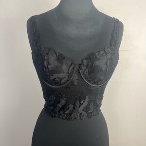 Victoria’s Secret very sexy lined balconet floral lace size 34B